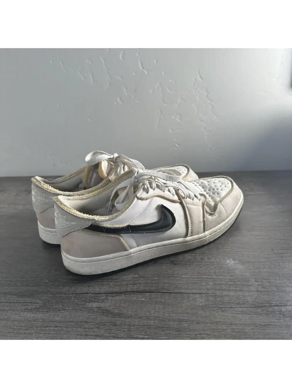 Air Jordan 1 Retro OG EX Low Coconut Milk Size 8.5